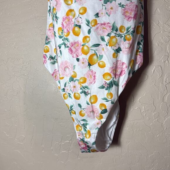 Victoria’s Secret VS Swim Essential Scoop One-Piece Swimsuit citrus print large - Picture 4 of 9